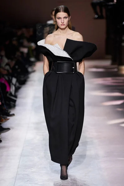 Look 34